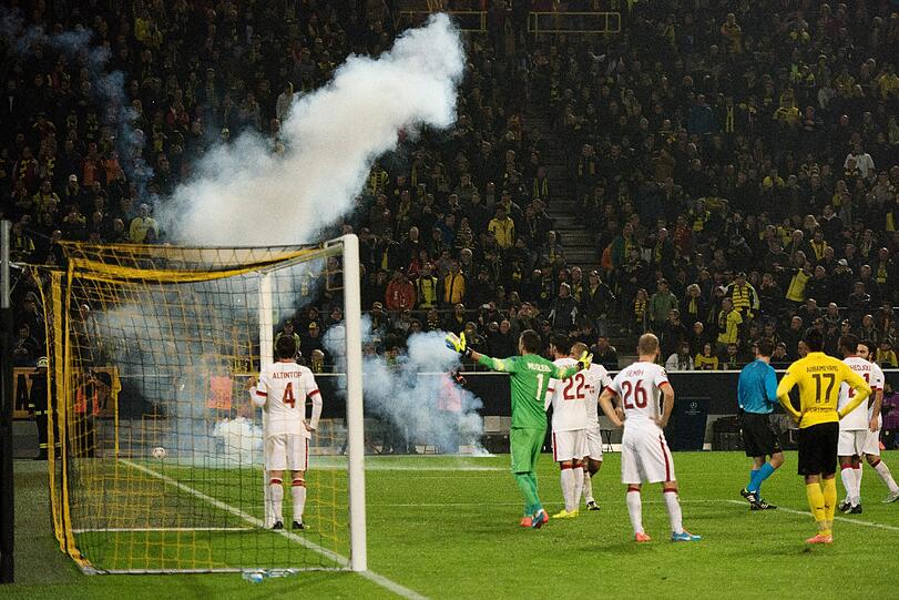Ausschreitungen in Dortmund. Gegen die Fans von Galatasaray Istanbul wird ermittelt.