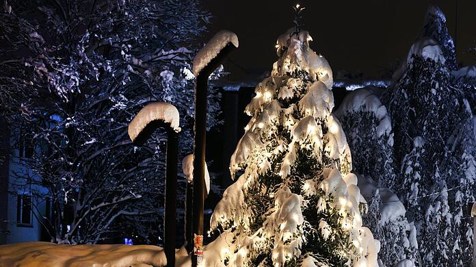 Schnee satt: Fast wie eine alte Weihnachtspostkarte.