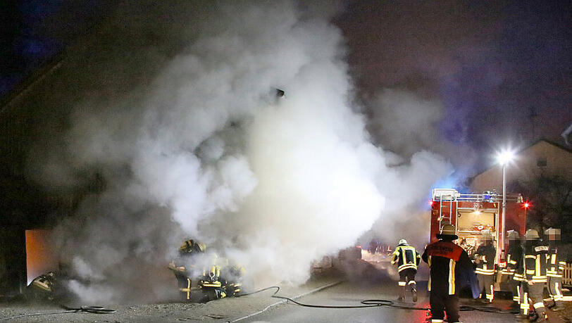 Die Bilder vom Einsatz der Feuerwehr in der Gemeinde Lohkirchen. Die Bilder vom Einsatz der Feuerwehr in der Gemeinde Lohkirchen.