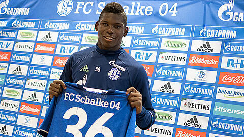 Breel Embolo zeigte sich bei seiner Vorstellung auf Schalke selbstbewusst.