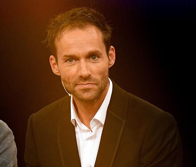 Inzwischen ist er als Unternehmensberater und TV-Experte bei Eurosport tätig. Auch in der Liebe läuft es rund: Im Sommer 2018 heiratete er seine Freundin Melissa, mit der er den gemeinsamen Sohn Glen (*2017) hat, auch kirchlich. Hannawald hat zudem einen weiteren Sohn namens Matteo (*2006) aus einer früheren Beziehung.