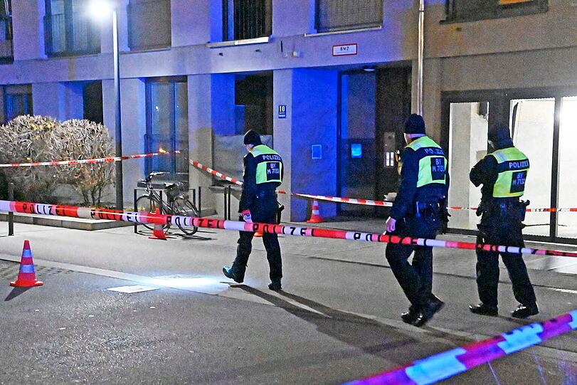 Constanze-Hallgarten-Straße in Obersendling: Bei einer Festnahme haben Beamte nach Polizeiangaben einen Verdächtigen angeschossen.