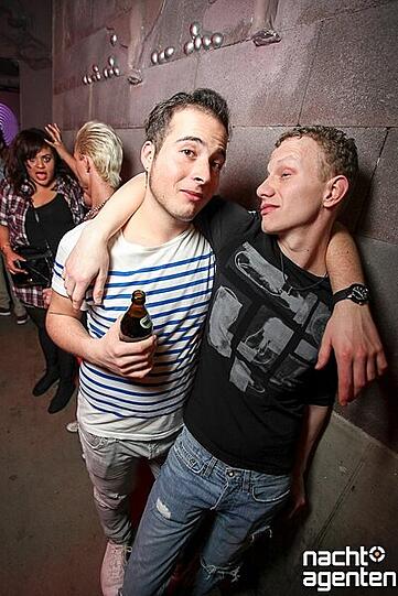 Im Harry/Garry Klein feierte das queere Partyvolk "ooops ne schwule Party". Mehr Bilder unter: www.nachtagenten.de