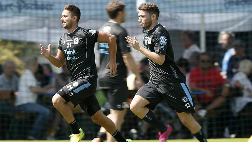 Gleich Vollgas zum Trainingsauftakt: Ilie Sanchez (links) und Markus Steinhöfer. Am ersten Spieltag geht es für sie nach Kaiserslautern. Gleich Vollgas zum Trainingsauftakt: Ilie Sanchez (links) und Markus Steinhöfer. Am ersten Spieltag geht es für sie nach Kaiserslautern.