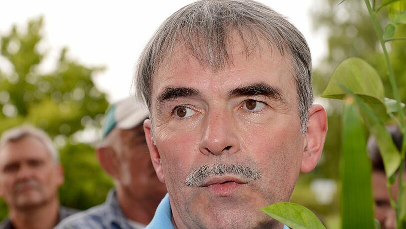 Gustl Mollath verlässt am Dienstag Abend das Bezirkskrankenhaus in Bayreuth. Die Bilder