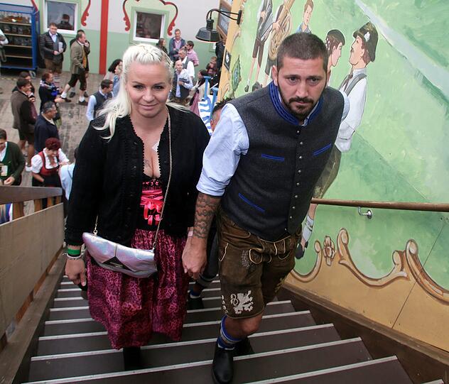 Sascha Mölders und seine Frau Ivonne.