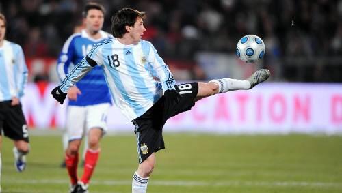 Zauberte beim Länderspiel gegen Frankreich: Argentiniens Superstar Lionel Messi. Zauberte beim Länderspiel gegen Frankreich: Argentiniens Superstar Lionel Messi.