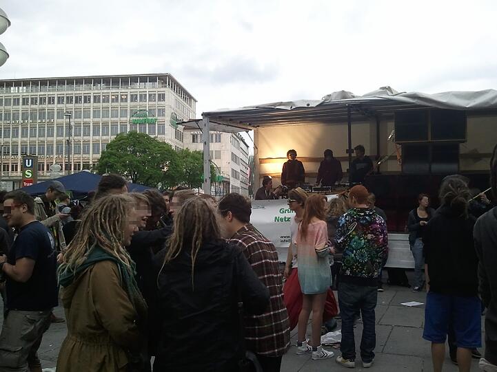 Hanf-Demo am Stachus. Die Bilder.