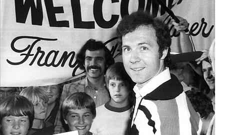 "Welcome Kaiser Franz": So wurde Beckenbauer 1977 in New York empfangen.