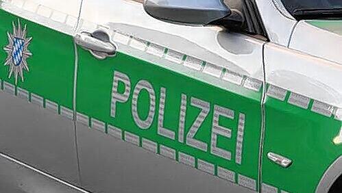 Die Polizei hat eine Sonderkommission mit 20 Beamten eingerichtet, die den Fall bearbeitet. Die Polizei hat eine Sonderkommission mit 20 Beamten eingerichtet, die den Fall bearbeitet.