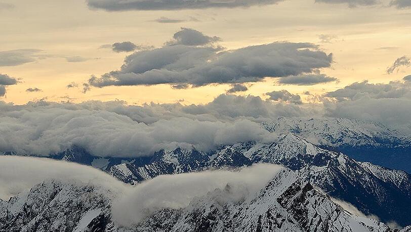 Heute Nacht wurden auf der Zugspitze minus 17 Grad gemessen. Heute Nacht wurden auf der Zugspitze minus 17 Grad gemessen.
