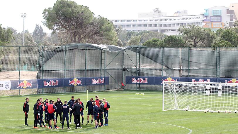 Das Hotel bietet drei Fußballplätze: Auch RB Leipzig trainierte hier schon. Das Hotel bietet drei Fußballplätze: Auch RB Leipzig trainierte hier schon.