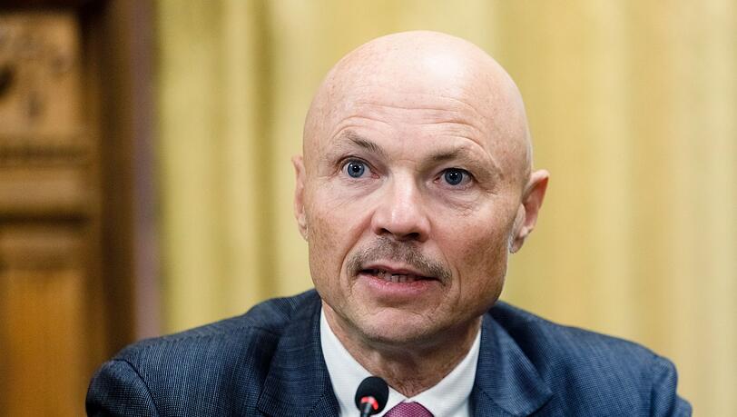 Der promovierte Wirtschaftswissenschaftler Nimmermann war Staatssekretär in drei Ministerien, zuletzt beim damaligen Bundeswirtschaftsminister Robert Habeck. (Archivbild) Der promovierte Wirtschaftswissenschaftler Nimmermann war Staatssekretär in drei Ministerien, zuletzt beim damaligen Bundeswirtschaftsminister Robert Habeck. (Archivbild)