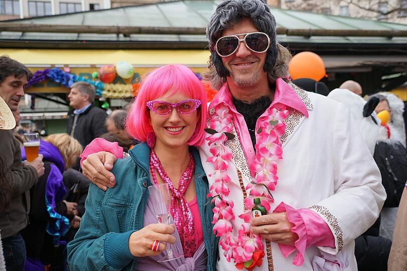 ... Faschingsstimmung beim Viktualienmarkt...