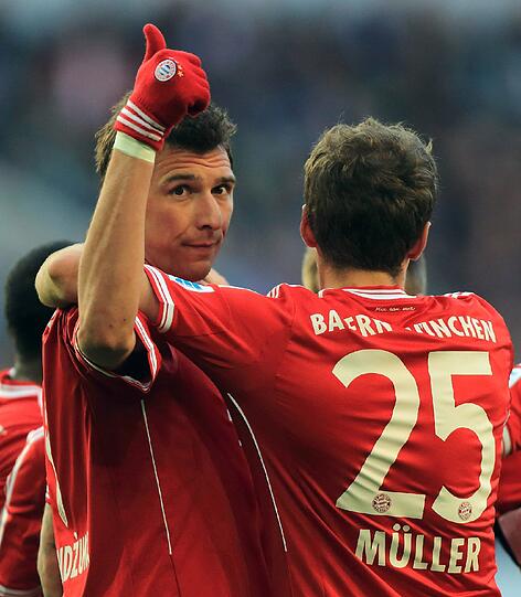 MARIO MANDZUKIC - NOTE 1 - Bayerns Toptorjäger durfte erst nach 57 Minuten dem Ex-Klub zeigen, was er drauf hat. Machte er auch gleich: Satter Rechtsschuss zum 3:1 (67.), Reinrutscher zum 6:1 (80.) - nun bei 16. Saisonbuden.