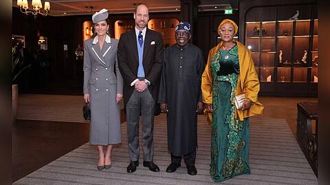 Prinzessin Kate und Prinz William mit dem nigerianischen Pr&auml;sidenten Bola Ahmed Tinubu und seiner Frau Oluremi am Mittwoch.