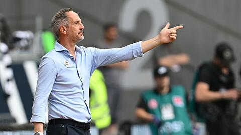 Der frühere Frankfurt- und Mönchengladbach-Trainer Adi Hütter soll in der nächsten Saison Crystal Palace übernehmen.
