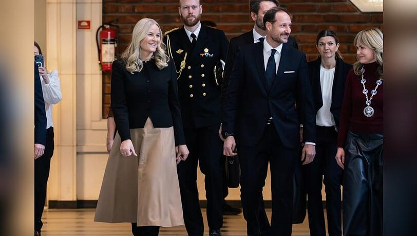 Mette-Marit und Kronprinz Haakon im Osloer Rathaus. Mette-Marit und Kronprinz Haakon im Osloer Rathaus.