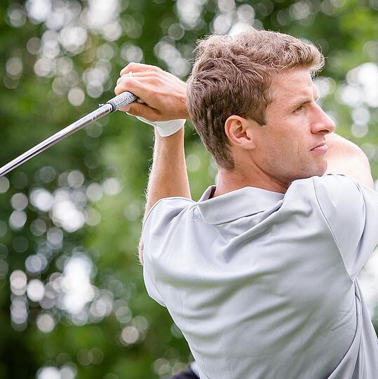 Thomas Müller bei einem Benefiz-Golfturnier.