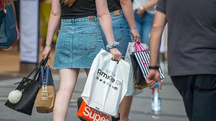 Shopping in der Münchener Innenstadt: In den Stadtvierteln ist das eher schwierig.
