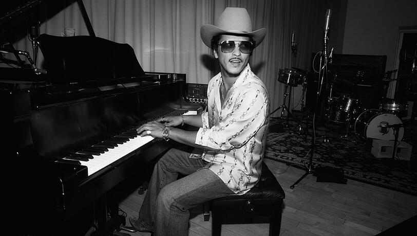 Bruno Mars veröffentlicht am Freitag sein Album "The Romantic". Bruno Mars veröffentlicht am Freitag sein Album "The Romantic".