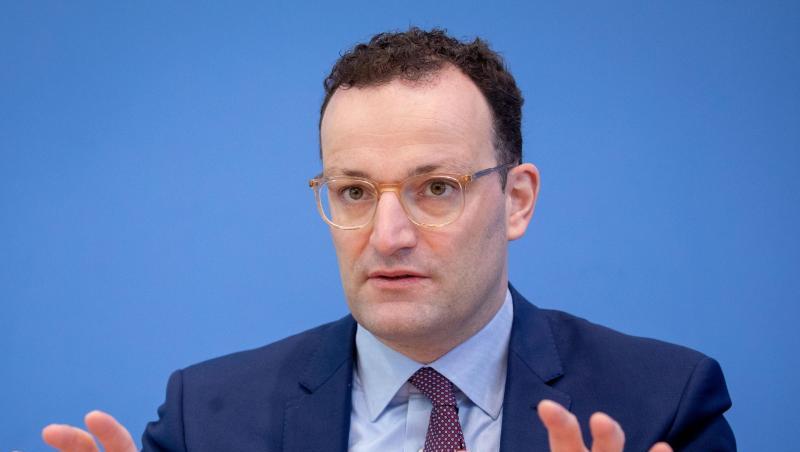 Bundesgesundheitsminister Jens Spahn: "Der Patient von morgen wird immer noch einen Arzt brauchen - aber er wird keinen Arzt mehr ernstnehmen, der nur noch über Karteikarten arbeitet." Bundesgesundheitsminister Jens Spahn: "Der Patient von morgen wird immer noch einen Arzt brauchen - aber er wird keinen Arzt mehr ernstnehmen, der nur noch über Karteikarten arbeitet."