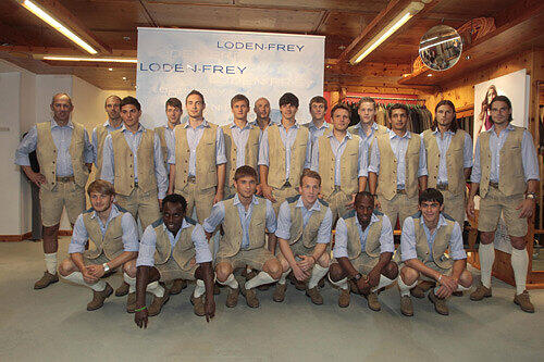 Schick, die Löwen: Letztes Jahr wurde die Mannschaft bei LODEN-FREY in Tracht eingekleidet. Hier gibt's die Bilder.