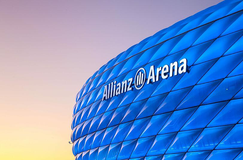 München leuchtet: Anlässlich des St. Patrick's Days erstrahlen die Allianz Arena und der Olympiaturm in grün. Sehen Sie hier die schönsten Beleuchtungen der Arena.
