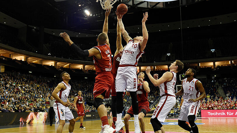 Der FC Bayern Basketball vergibt gegen Brose Bamberg die Chance auf den Pokalsieg.