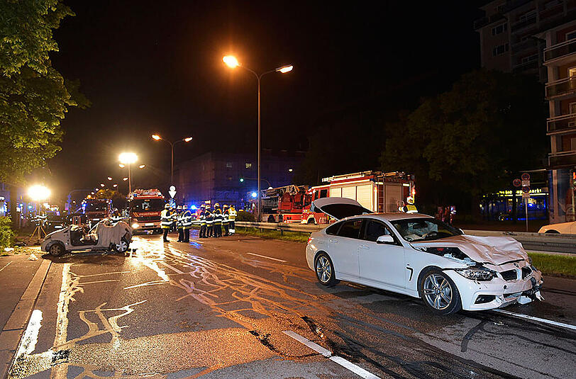 Schwerer Verkehrsunfall am Freitagabend in Laim - die Bilder.