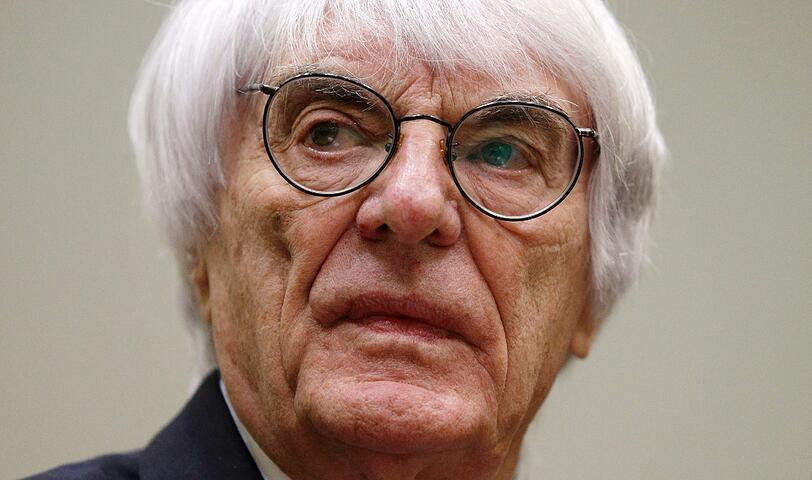 Bernie Ecclestone in München: Der Formel-1-Boss steht wegen Bestechung in Millionenhöhe vor dem Münchner Landgericht. Die Bilder vom ersten Prozess-Tag.