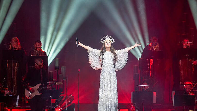 Ein Moment voller Gänsehaut: Sarah Brightman live auf der Bühne. Ein Moment voller Gänsehaut: Sarah Brightman live auf der Bühne.
