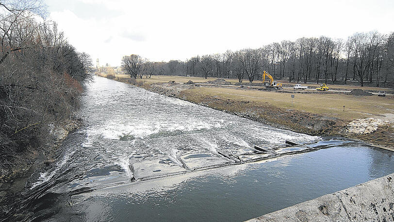 Blick von der Wittelsbacher Brücke: Hier passierte vor vier Jahren der Radlerunfall. Blick von der Wittelsbacher Brücke: Hier passierte vor vier Jahren der Radlerunfall.
