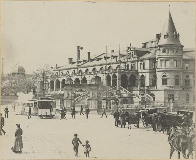 Grade mal zwei Jahre alt: der Löwenbräukeller 1885.