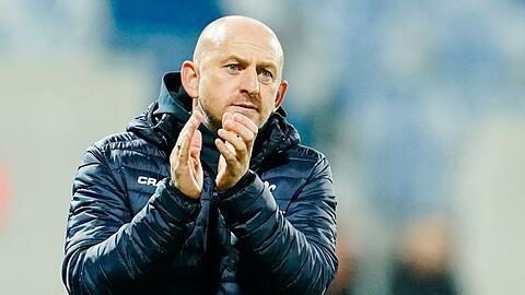 Kann sich auf einen begehrten Neuzugang freuen: Lilien-Coach Torsten Lieberknecht.