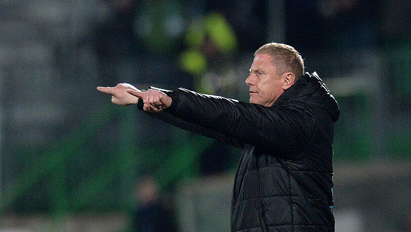 Erwartet im nächsten Spiel seiner Mannschft gegen Bochum ein ganz anderes Auftreten: Löwen-Trainer Torsten Fröhling. Erwartet im nächsten Spiel seiner Mannschft gegen Bochum ein ganz anderes Auftreten: Löwen-Trainer Torsten Fröhling.