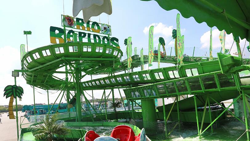 "Rio Rapidos": Die größte transportable Raftingbahn zu Gast auf dem Frühlingsfest. Erwachsene 4, Kinder 3 Euro. "Rio Rapidos": Die größte transportable Raftingbahn zu Gast auf dem Frühlingsfest. Erwachsene 4, Kinder 3 Euro.