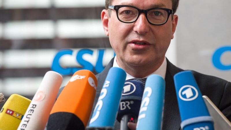 Alexander Dobrindt (CSU), Vorsitzender der CSU-Landesgruppe. Foto: Peter Kneffel/Archiv Alexander Dobrindt (CSU), Vorsitzender der CSU-Landesgruppe. Foto: Peter Kneffel/Archiv