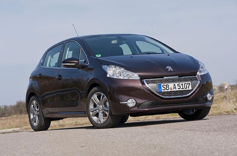 Gelungene Umsetzung des Markendesigns: Der Peugeot 208 kommt rundum sympathisch daher.