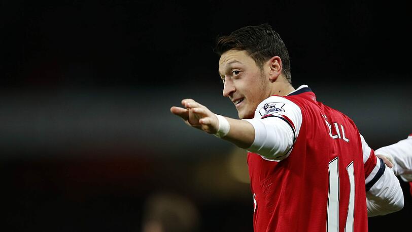 Mesut Özil: Will auch in Zukunft für die Gunners jubeln. Mesut Özil: Will auch in Zukunft für die Gunners jubeln.