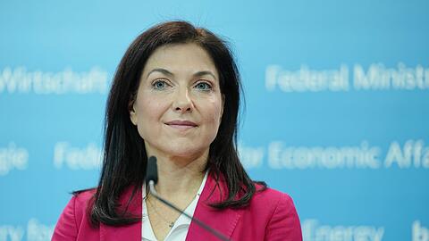 Ministerin Reiche lobt die Einigung.