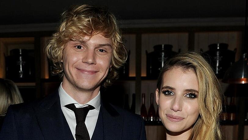 Roberts und Evans bei der Premiere von "American Horror Story: Coven" im Oktober 2013 Roberts und Evans bei der Premiere von "American Horror Story: Coven" im Oktober 2013