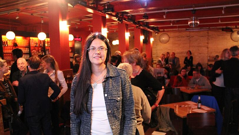 Ungewohnter Arbeitsplatz: Im Muffatcafé hat Münchens Stadtbaurätin Elisabeth Merk literarisch ihre Stadt der Zukunft entworfen. Ungewohnter Arbeitsplatz: Im Muffatcafé hat Münchens Stadtbaurätin Elisabeth Merk literarisch ihre Stadt der Zukunft entworfen.