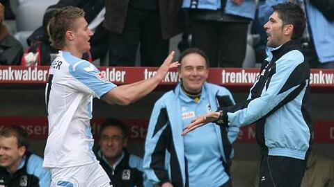 Wenn Uwe Wolf am Sonntag wieder feiern kann mit seinen Spielern, dann fährt er mit ihnen am Dienstag in die Alpen.