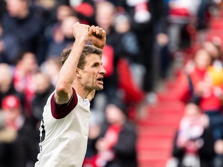 Thomas Müller brachte die Bayern mit seinem Treffer gegen den FC Augsburg in Führung.