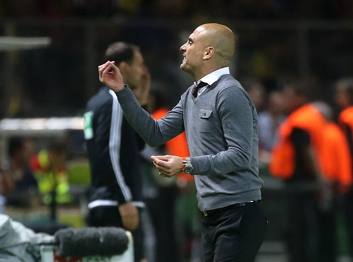 Die Coachingzone war mal wieder zu klein für Pep Guardiola.