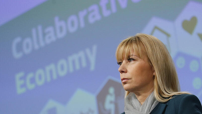 EU-Industriekommissarin Elzbieta Bienkowska Anfang 2016 bei einer Pressekonferenz in Brüssel.