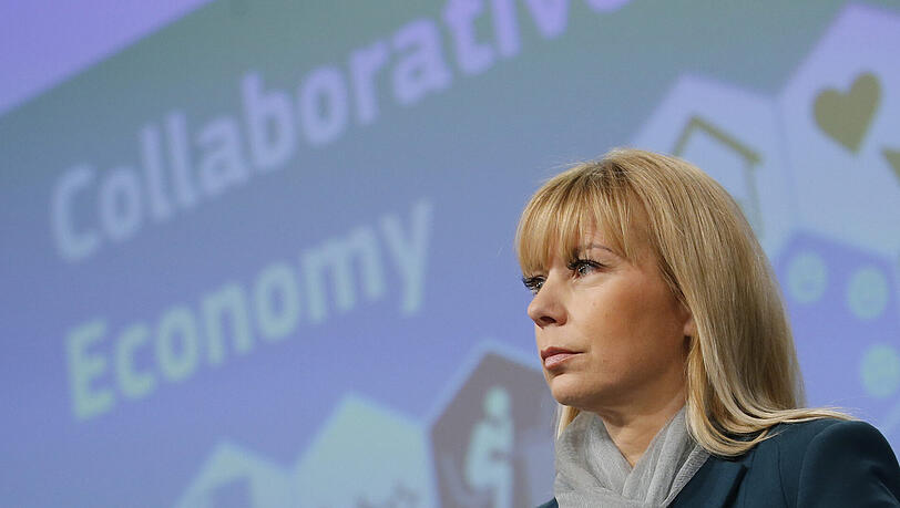 EU-Industriekommissarin Elzbieta Bienkowska Anfang 2016 bei einer Pressekonferenz in Brüssel. EU-Industriekommissarin Elzbieta Bienkowska Anfang 2016 bei einer Pressekonferenz in Brüssel.