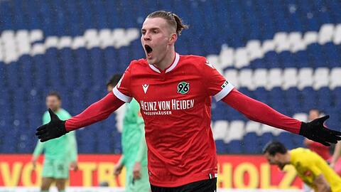 Hannover-Stürmer Marvin Ducksch traf gegen Sandhausen doppelt.