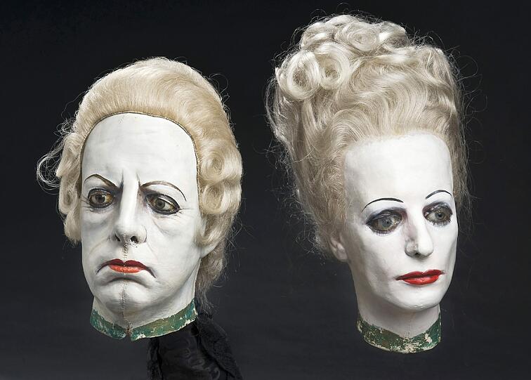 Der Schauder des Fremden: das Theatermuseum zeigt bis April die Maskenkunst des Wolfgang Utzt.